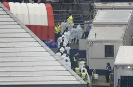 United Kingdom, France crack down on migrant crossings