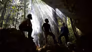 Remaining Calm During a Cave Dive