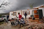 Tornado chasers, meteorologists working for better forecasts