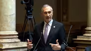 Bill Allows Schools to Adjust Calendar