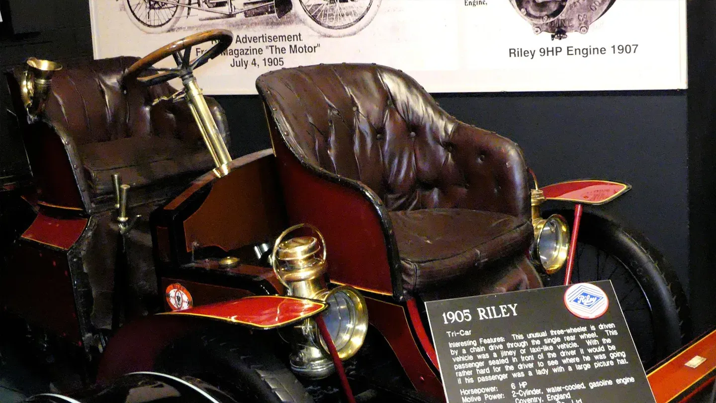 Car and Carriage Caravan Museum