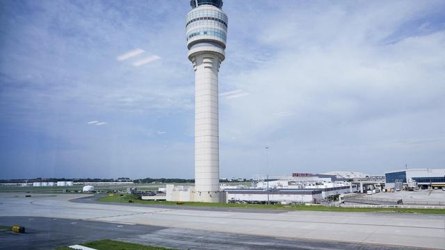 Shutdown puts further strain on air traffic control system
