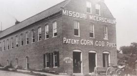 Video thumbnail: Living St. Louis Corn Cob Pipes