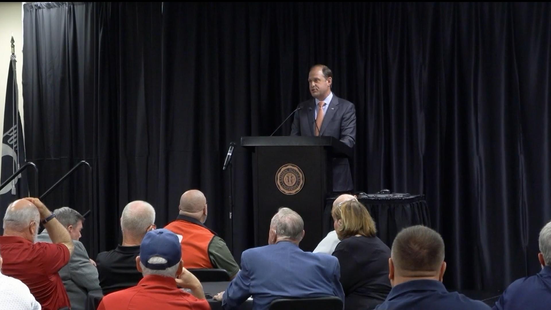 Congressman Barr Hears from Veterans in Richmond