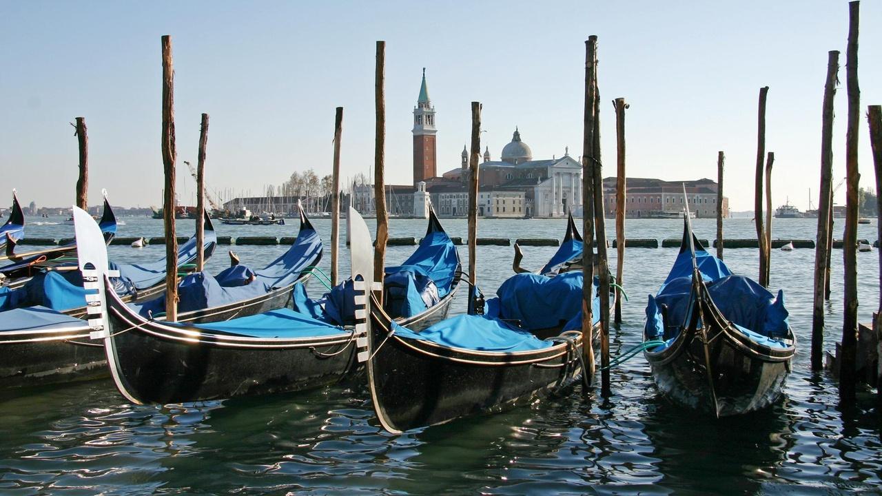 Rick Steves' Europe Venice: City of Dreams airing Thu, Jun 11 10:00 am