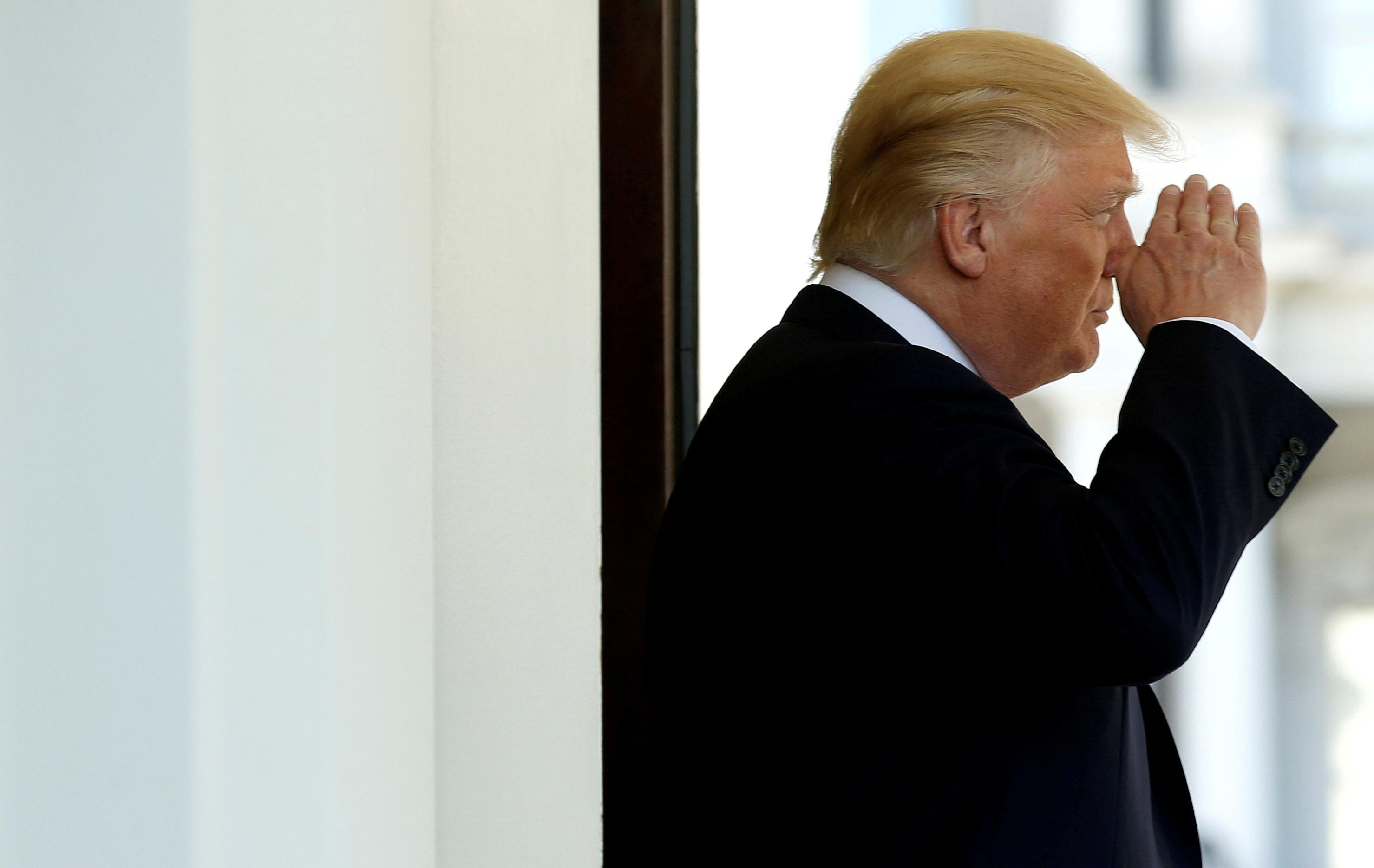 Trump makes about-face on the military’s transgender policy