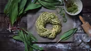 Pesto Babka