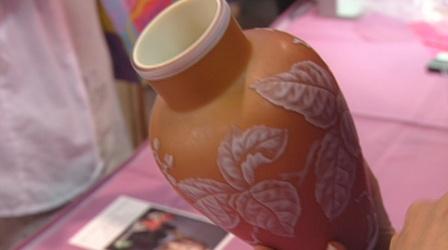 Video thumbnail: Antiques Roadshow Appraisal: English Cameo Glass Vase, ca. 1885