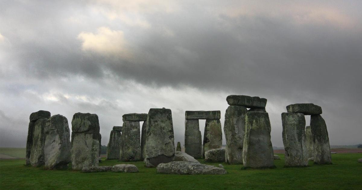 Ghosts Of Stonehenge Season 44 Episode 14 Nova Pbs Ghosts Of Stonehenge
