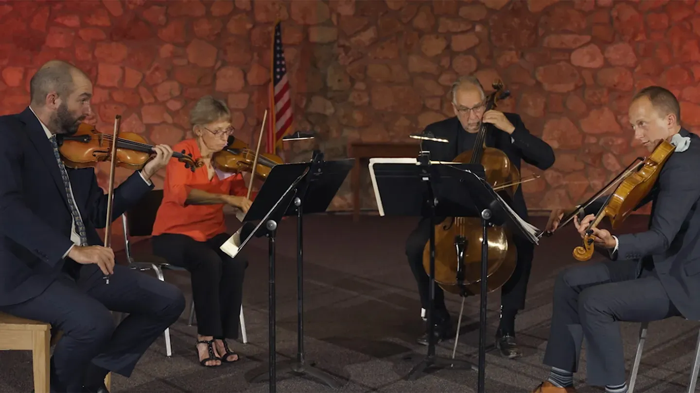 Mozart - String Quartet in D Minor, K. 421 - III. Menuetto a