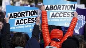 Video thumbnail: PBS NewsHour Trump rule would make finding abortion services harder.