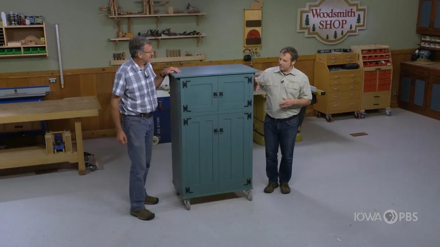 Roll-around Tool Cabinet
