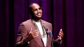 Carmelo Anthony Receives the 2024 Sports Award: asset-mezzanine-16x9