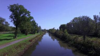 Erie: The Canal That Made America