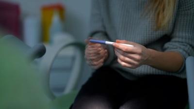 Women Over 40 Having More Kids Than Teens