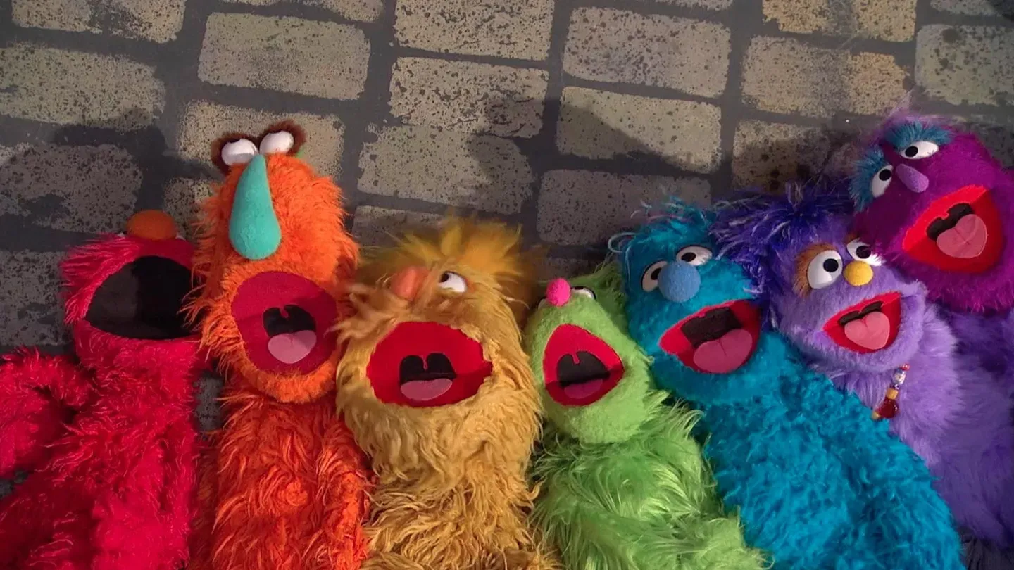 Elmo and Rosita's Rainbow Search