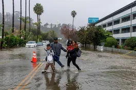 News Wrap: Biden tours flooding, storm damage in California