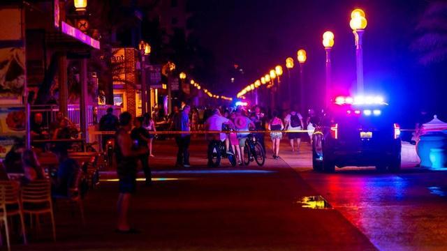 News Wrap: 9 wounded in Memorial Day shooting in Florida