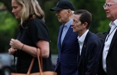 'Politburo' hid Biden's decline, Tapper and Thompson say: asset-mezzanine-16x9