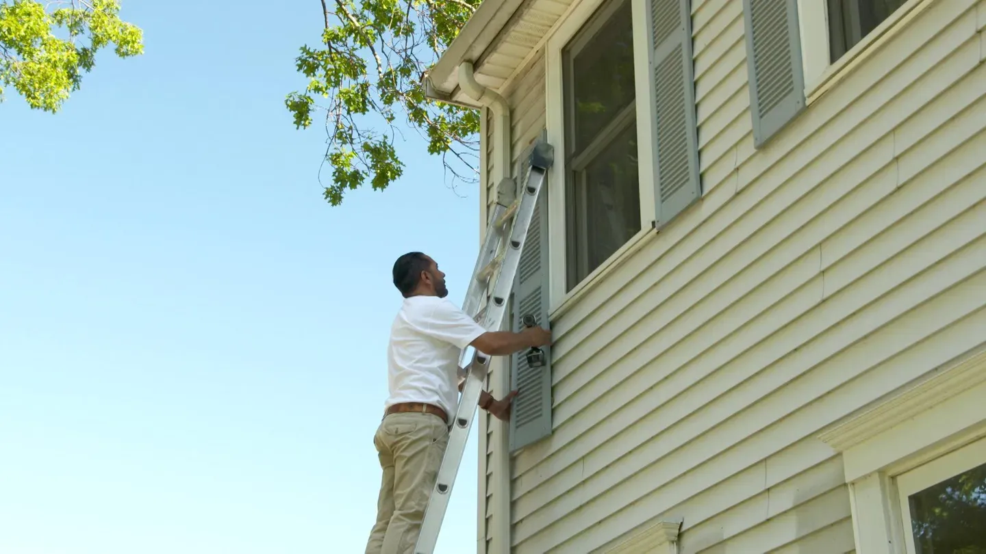 Cable Railing, Painting Shutters | Ask TOH