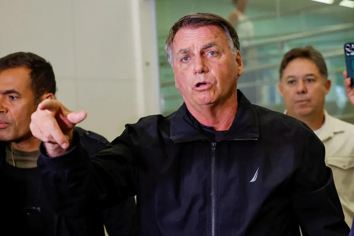 News Wrap: Bolsonaro charged with attempting coup