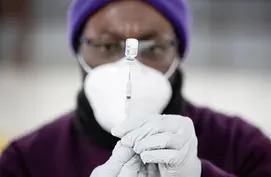 U.S. reaches a million COVID deaths amid deadlock on funding