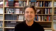Why Dave Eggers Refuses to List His New Book on Amazon