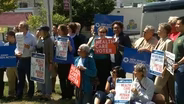 Groups rally to support the Affordable Care Act