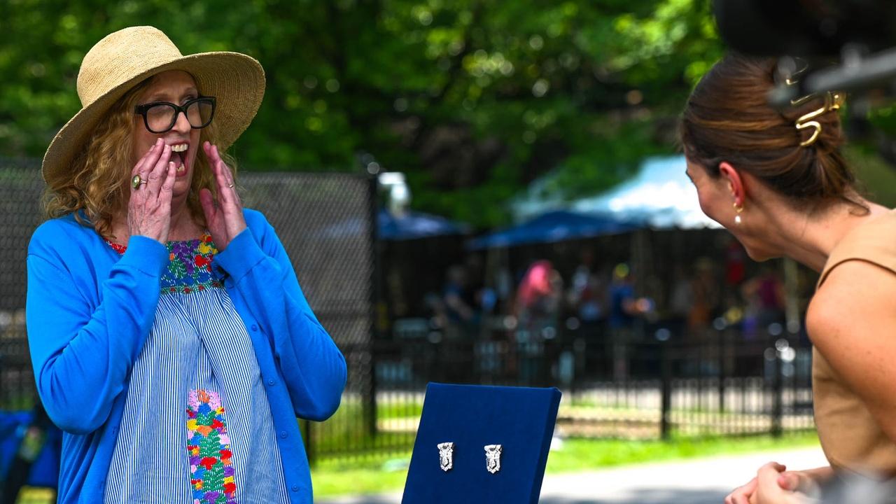 Antiques Roadshow Maryland Zoo Hour 3 airing Thu, Aug 6 12:00 pm