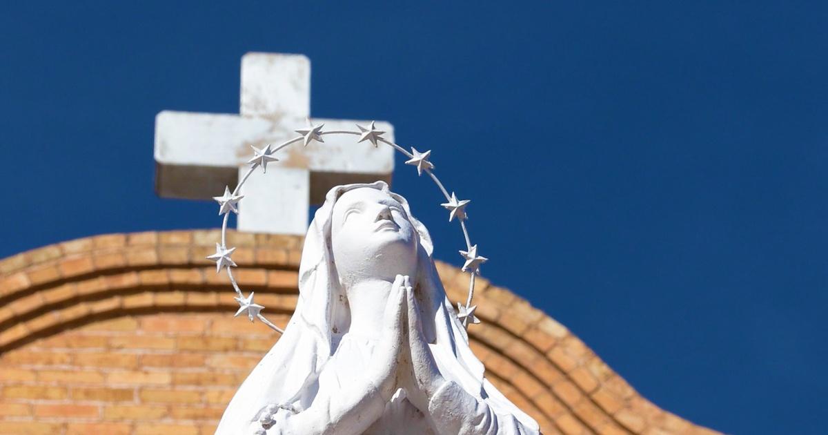 Trails of Enchantment Basilica of San Albino, Book Store, and Cooking