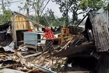 News Wrap: Powerful cyclone batters India, Bangladesh