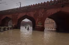 News Wrap: Flooding in India kills more than 100 people