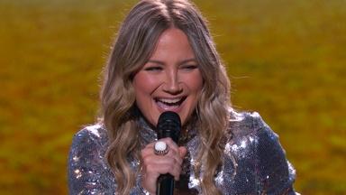 Jennifer Nettles Performs "Oh What a Beautiful Mornin'"