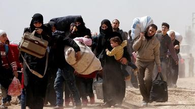 Thousands still trapped amid fighting in Eastern Ghouta