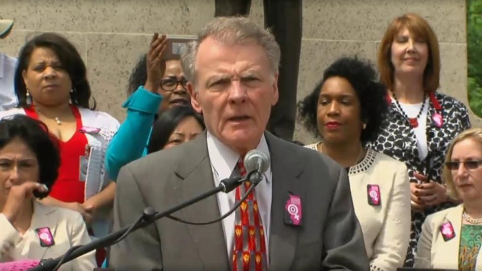 House Passes ‘Abortion Bill,’ Puts Governor in Political Pic image
