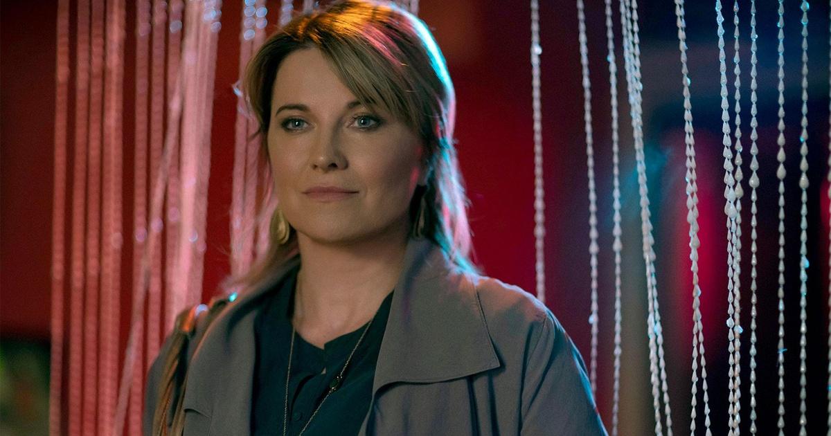 My Life is Murder | The Locked Room | Season 1 | Episode 102