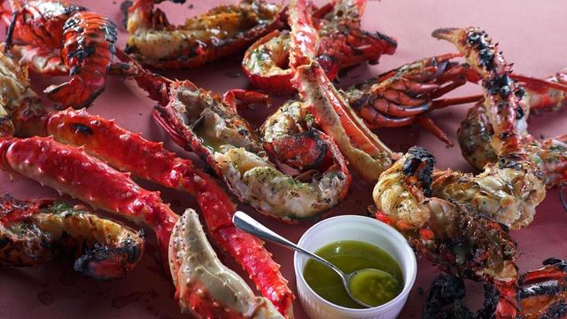 Steven Raichlen's Project Smoke | Extreme Smoke