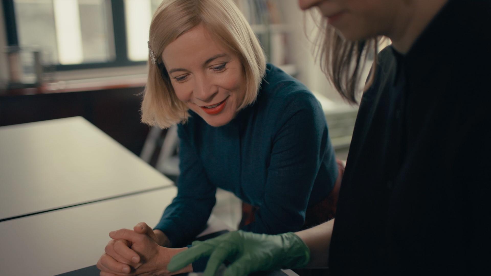Bloody Mary: Her earliest portrait | Lucy Worsley Investigates