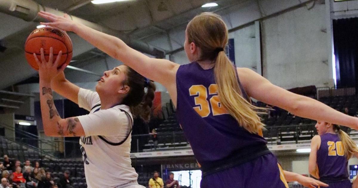 High School Activities 2024 Girls A Basketball Mahpíya Lúta vs