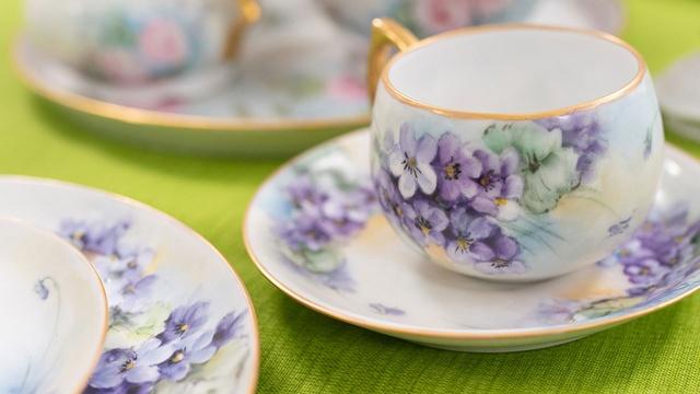 J Schwanke's Life In Bloom | What's the Tea?