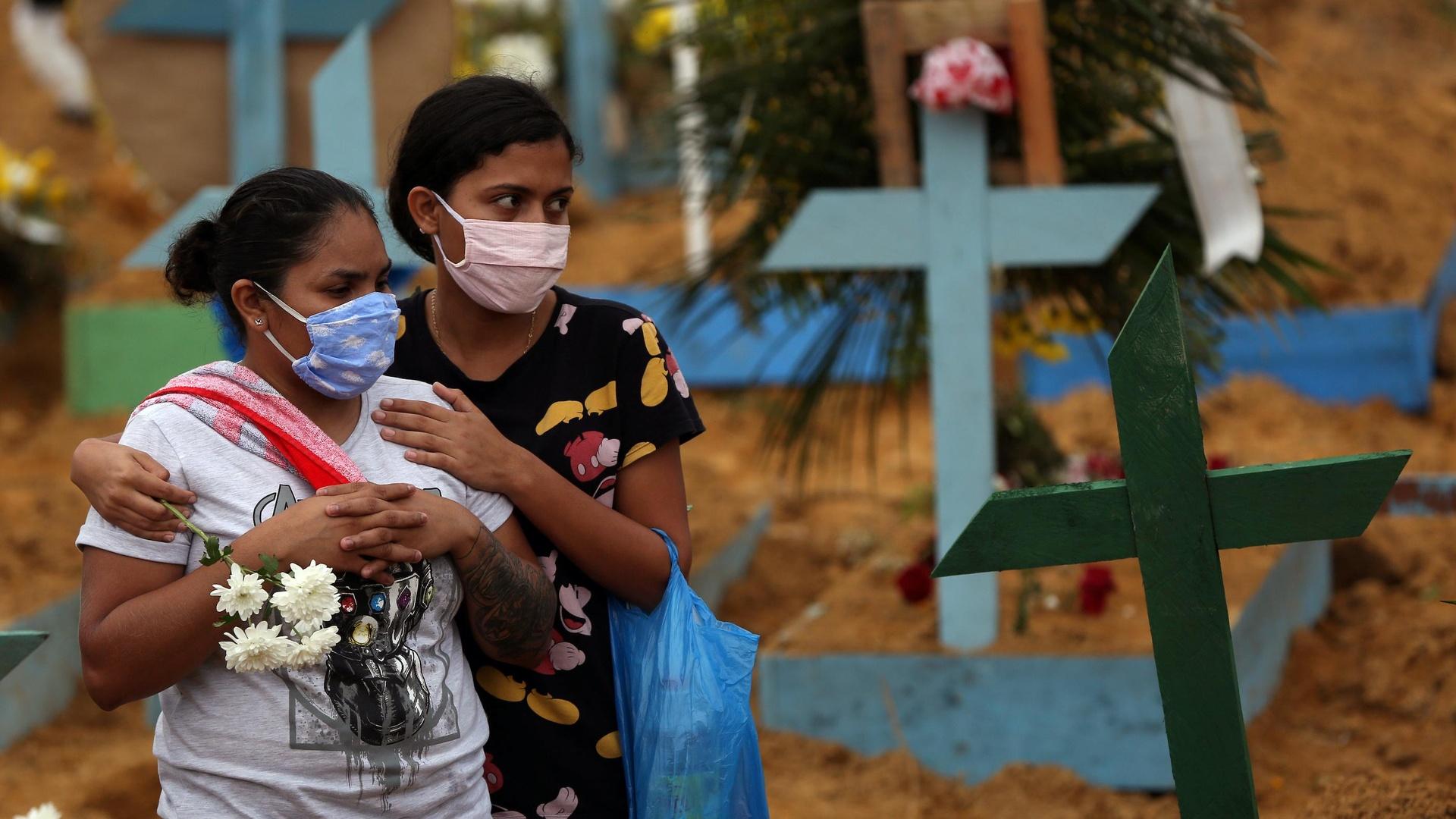 How COVID-19 has changed the way we mourn | PBS NewsHour | THIRTEEN ...