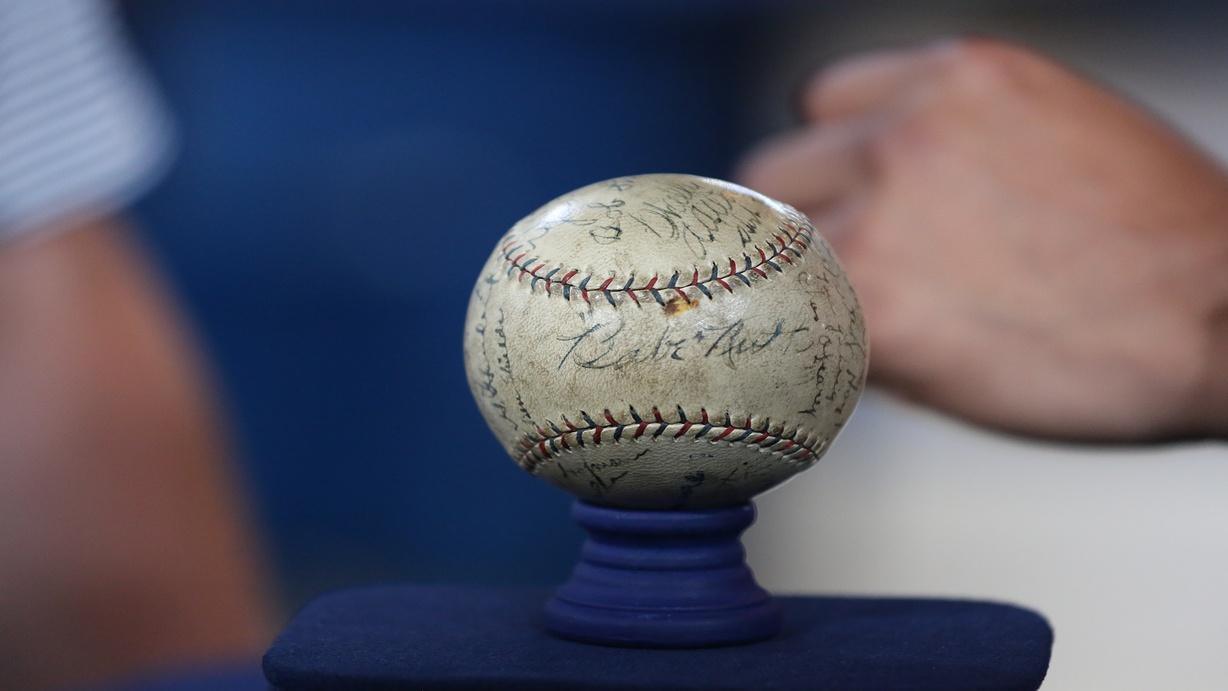 Antiques Roadshow  Appraisal: 1923 New York Yankees-signed Baseball