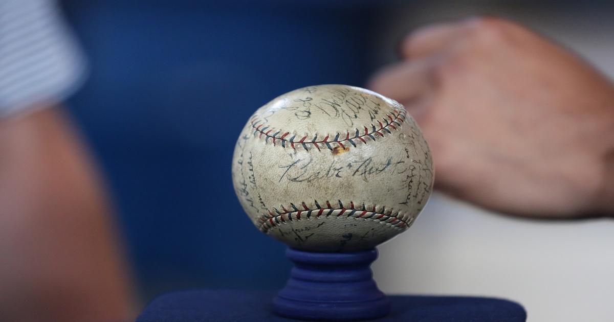 FREE APPRAISAL. Sell Your 1927 New York Yankees Signed Baseball.