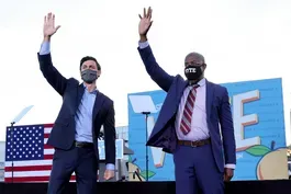 Power shifts in U.S. Senate as Democrats win in Georgia