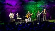 CLAY STREET UNIT performs 'Engine Trouble'