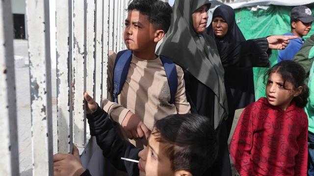 Few of Gaza's medical evacuees leave through Rafah crossing