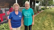 Tracy Garden and Quilt Tour