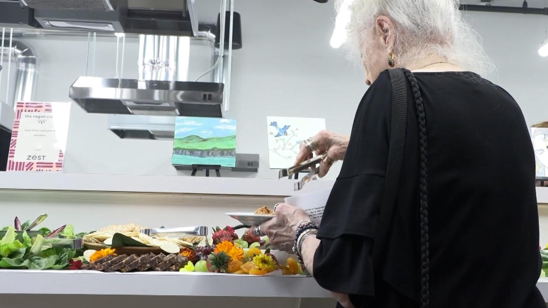 Using Food to Help Patients Thrive