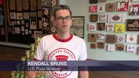 Video thumbnail: Chicago Tonight Checking Out the Menu at Chicago’s US Pizza Museum