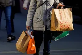 Small retailers find ways to adapt amid pandemic